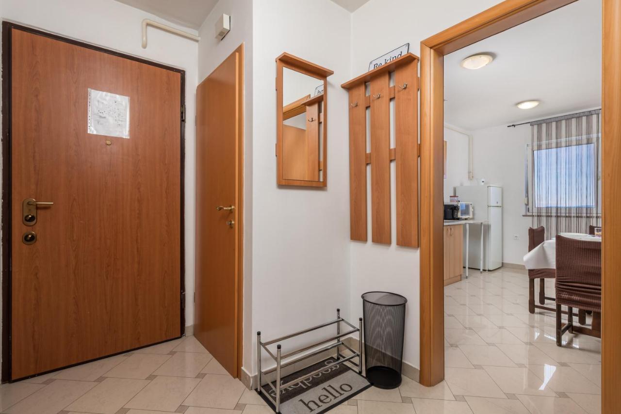 Apartman Iris 2 -Rijeka Apartamento Exterior foto
